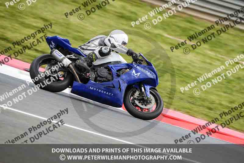 cadwell no limits trackday;cadwell park;cadwell park photographs;cadwell trackday photographs;enduro digital images;event digital images;eventdigitalimages;navarra;no limits trackdays;peter wileman photography;racing digital images;trackday digital images;trackday photos